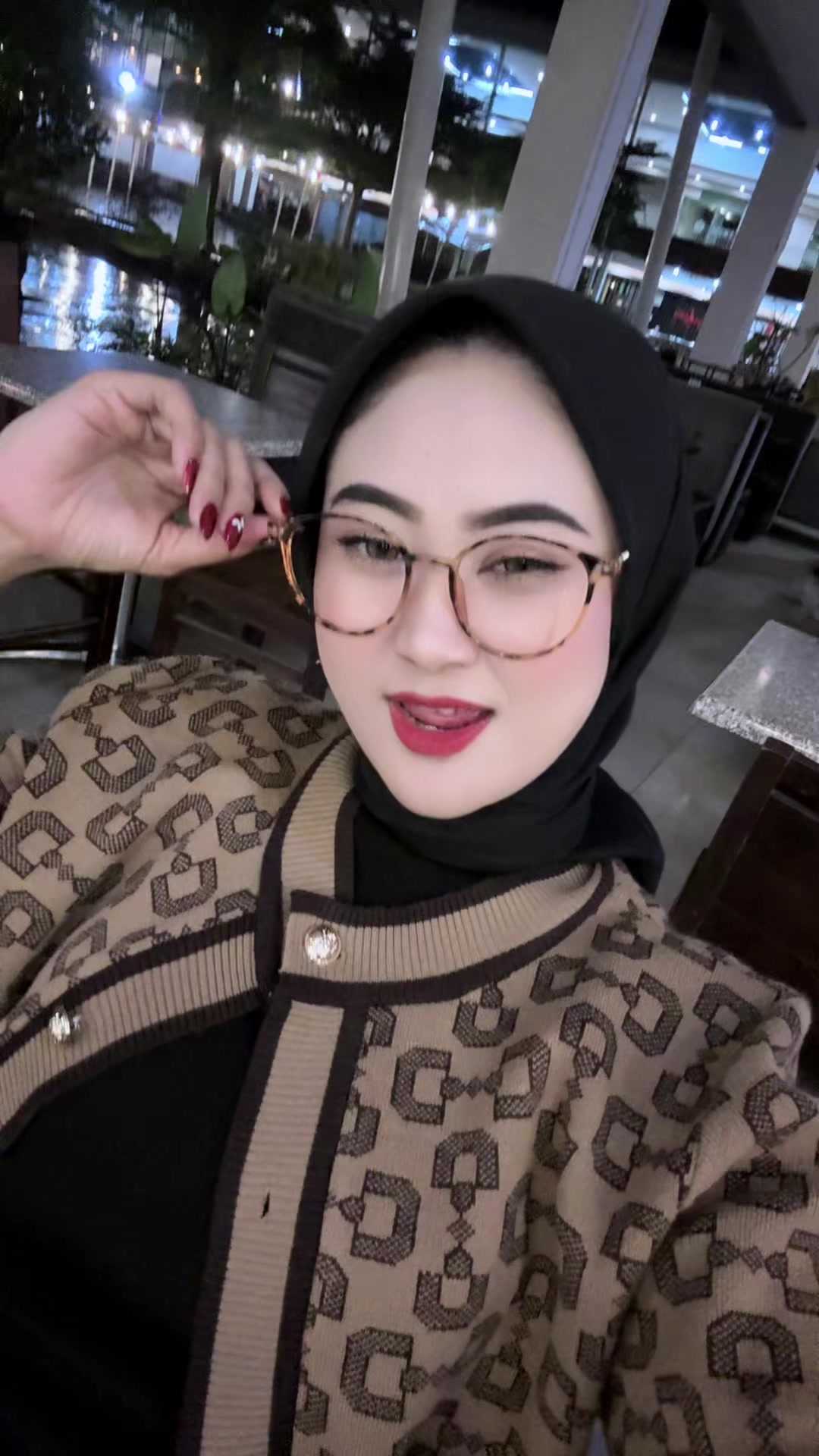 @Nopii.