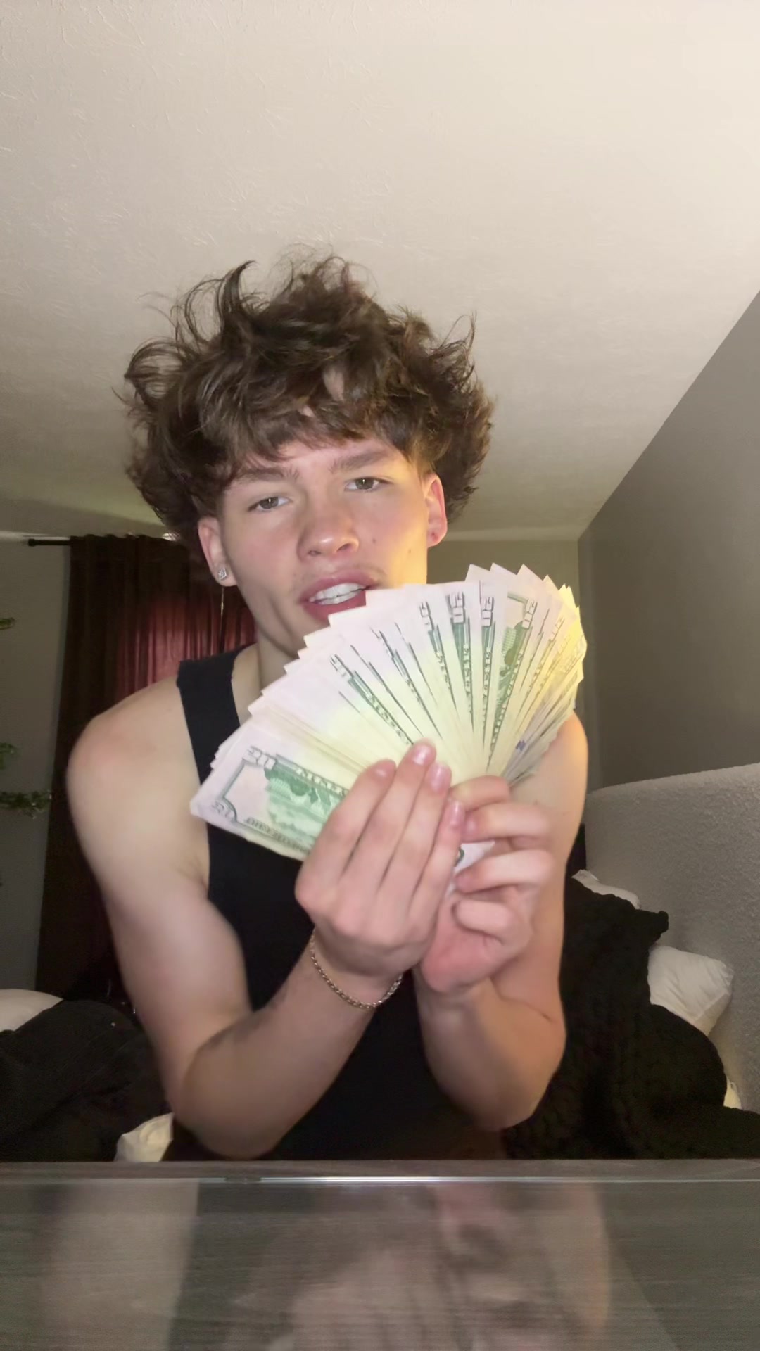 @whiteboyjddd