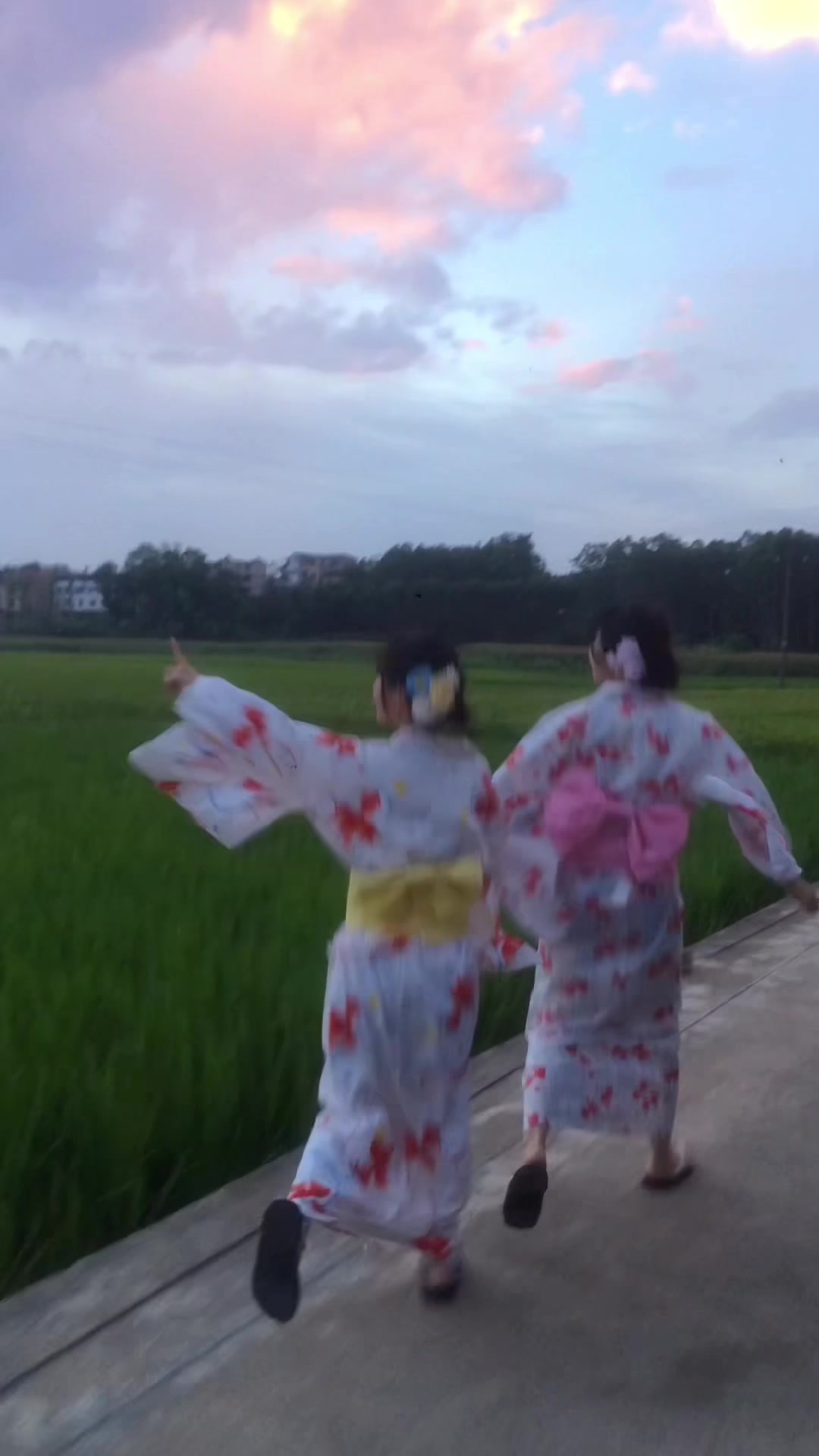 @阿利亚