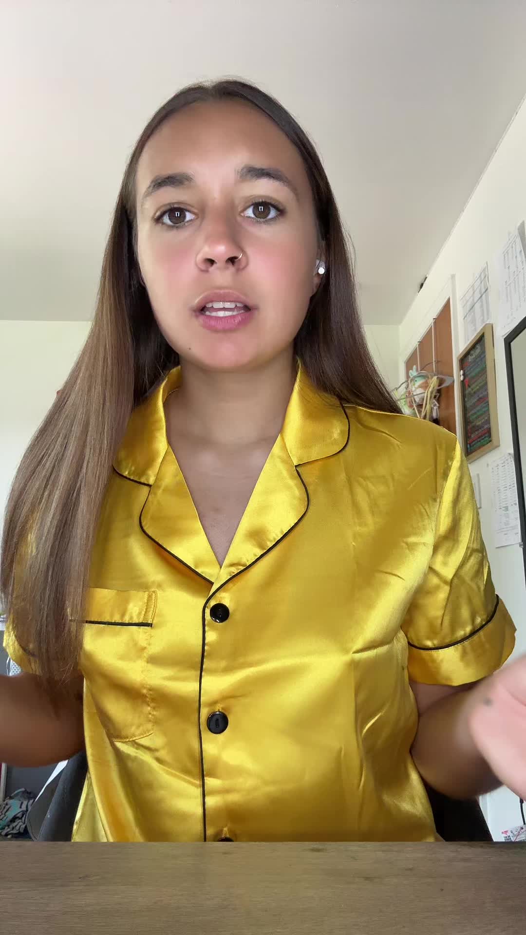 @ava m