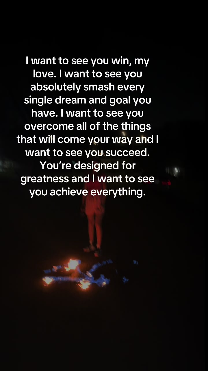 @⃟