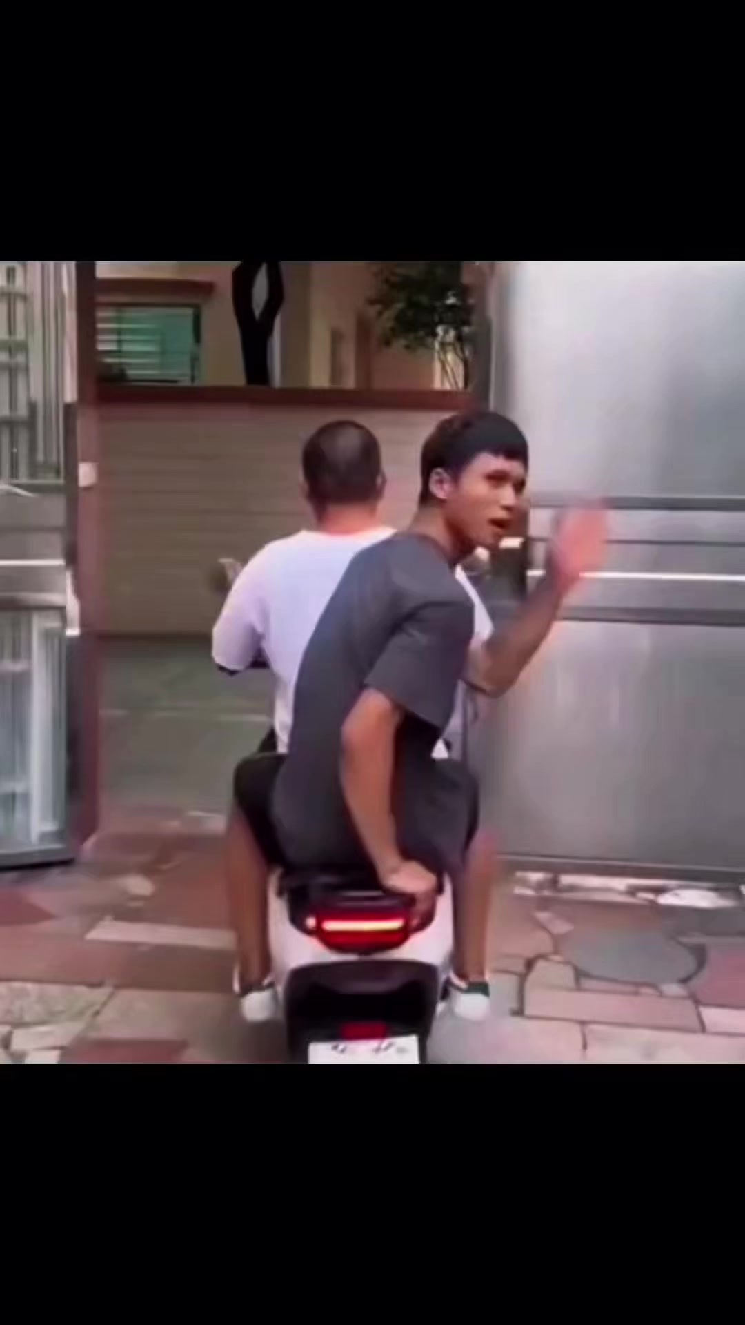 @𝒮𝒶𝓇𝒶𝒽 🇵🇭🇲🇻🏳️&zwj;🌈
