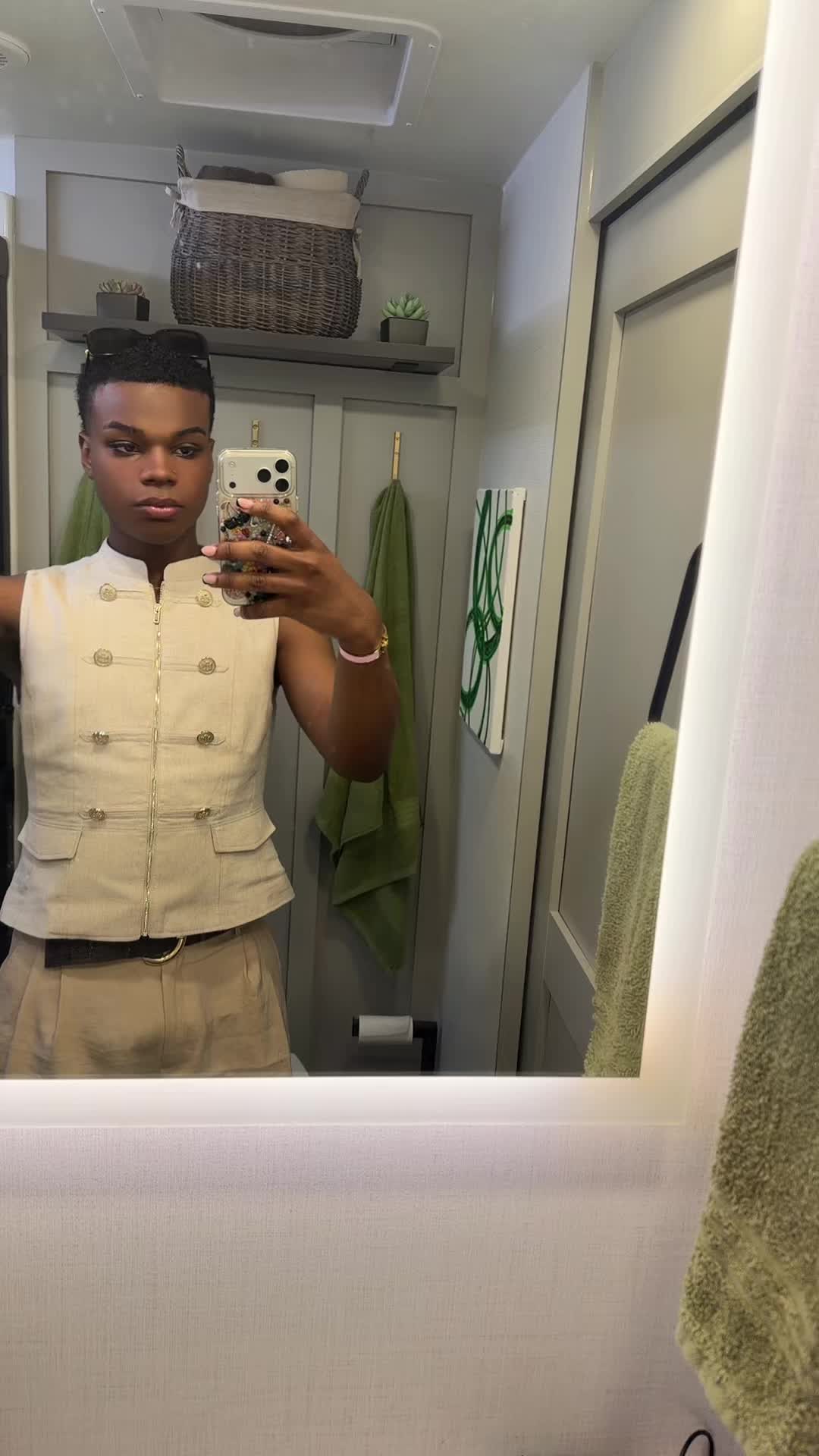 @JESSE 🧑🏽&zwj;🎤