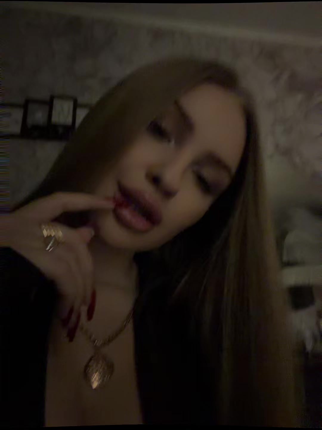 @Дарина