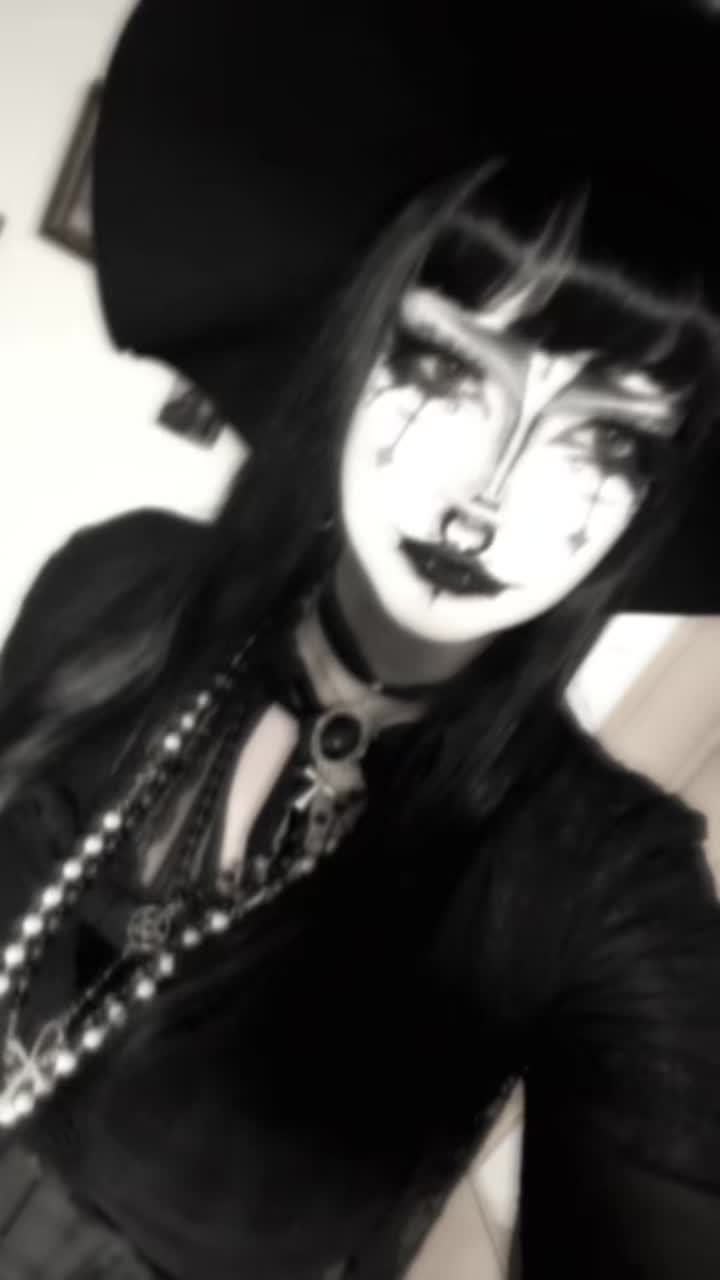 @🦇𓋹♱𝔈𝔩𝔞♱𓋹🦇