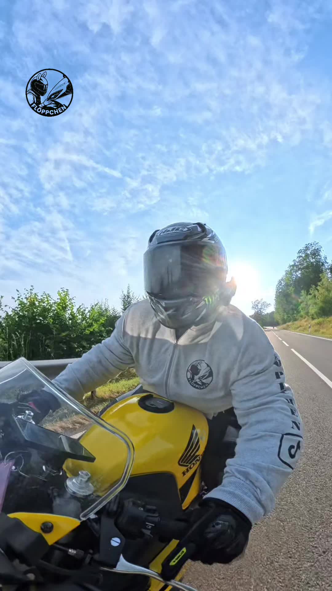 @Flöppchen