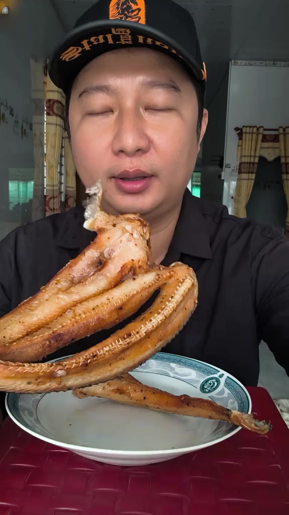 @Quốc Kh&aacute;nh