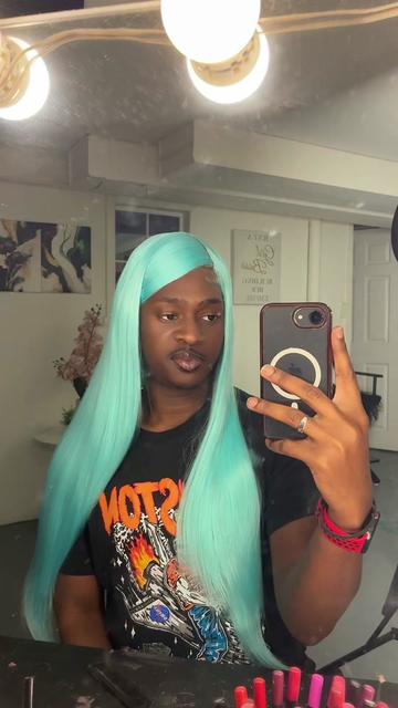 @Darkskinkenn