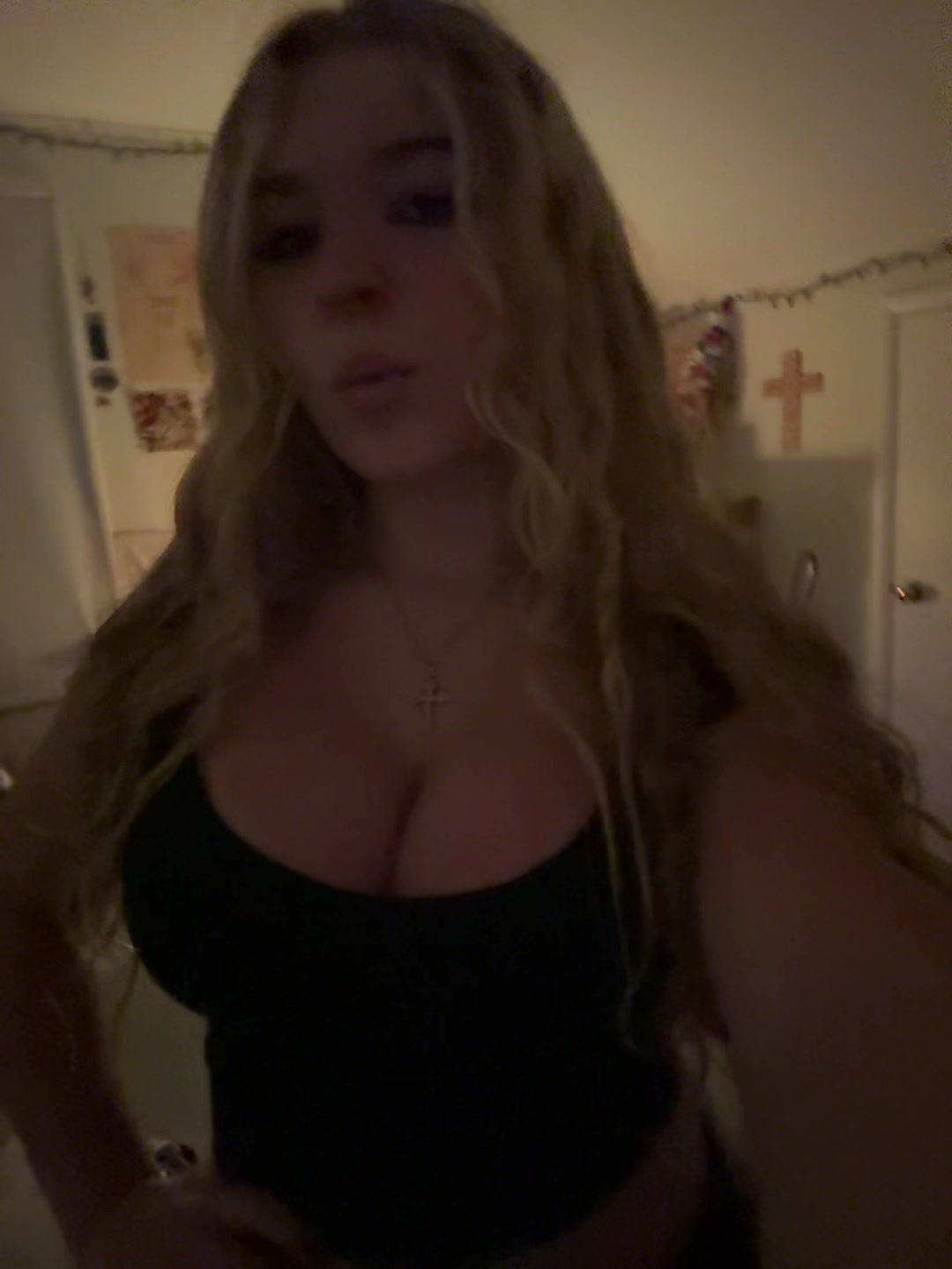 @izzy_swimss