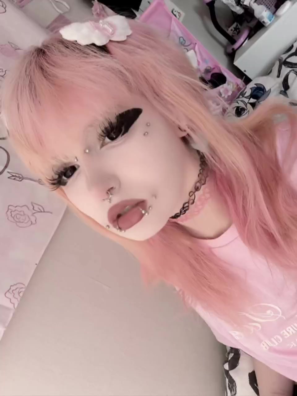@✞