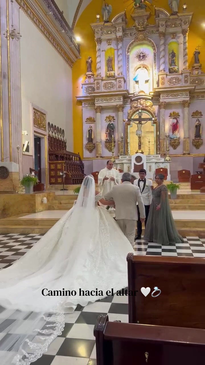 @Mi Vestido Blanco
