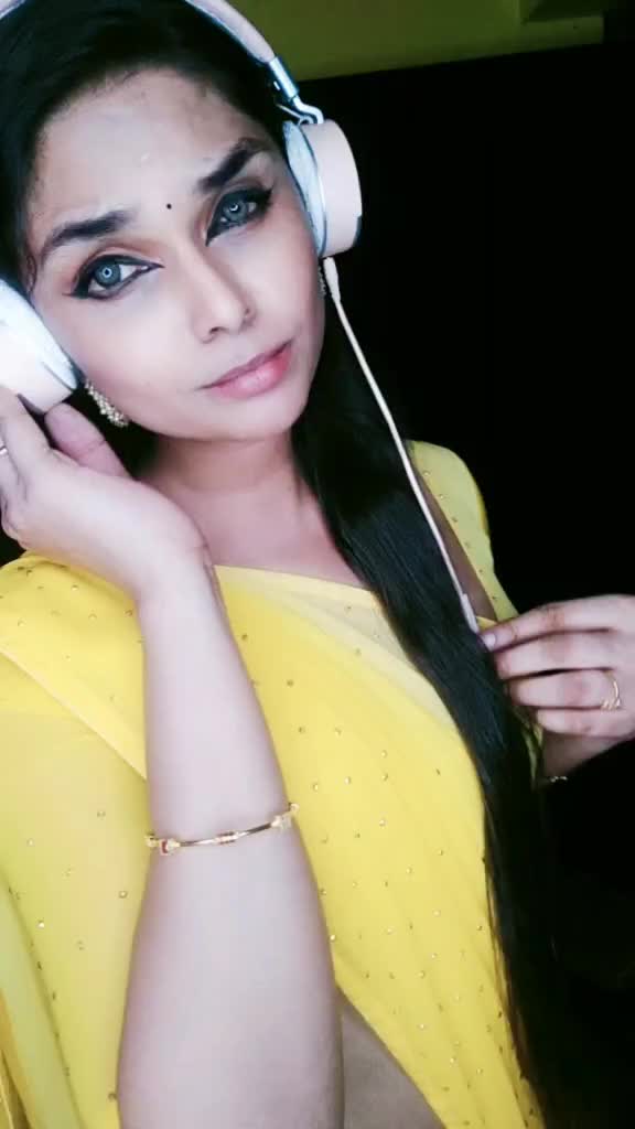@Yazhini moorthy1995