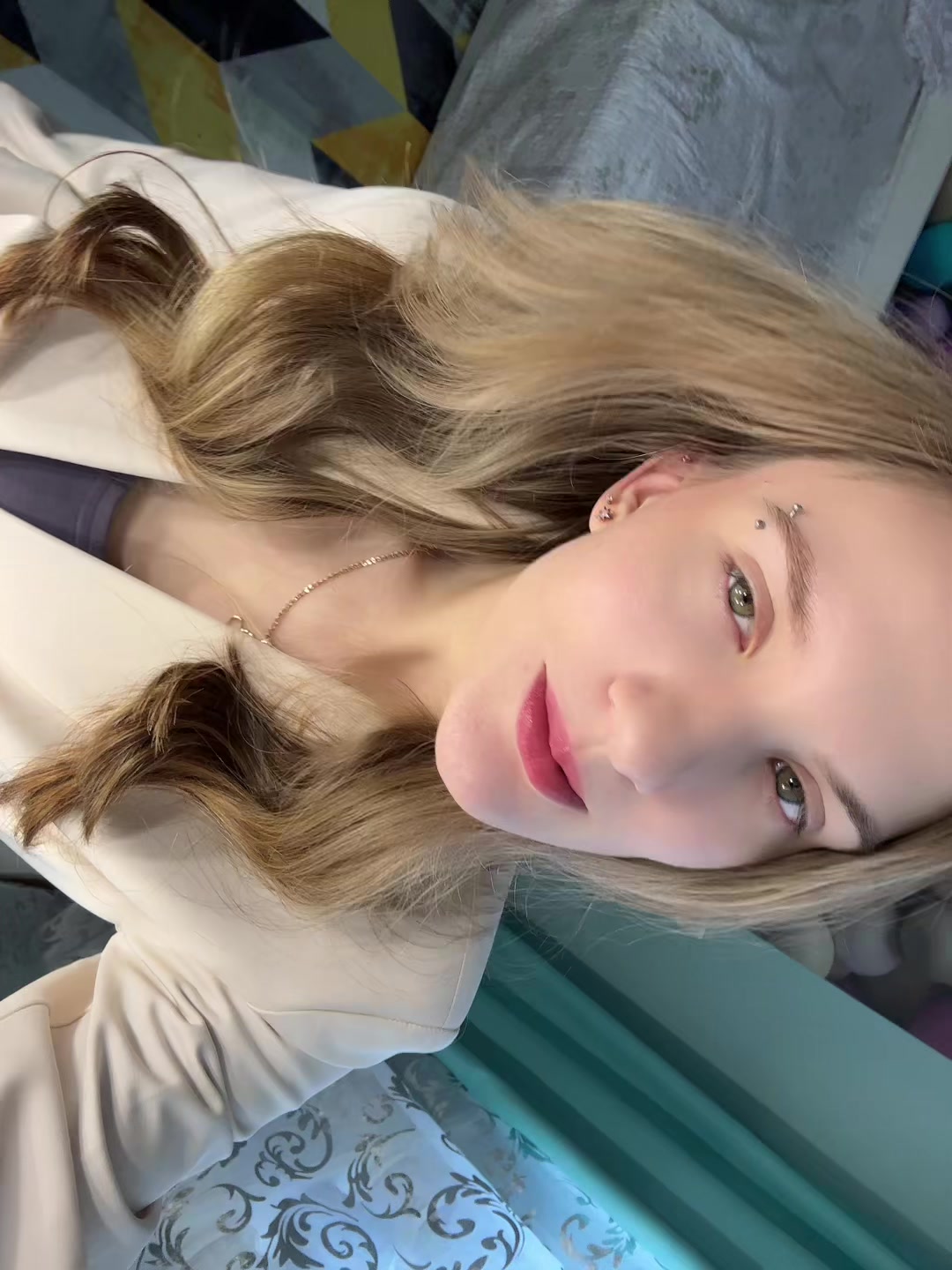 @Vivixs