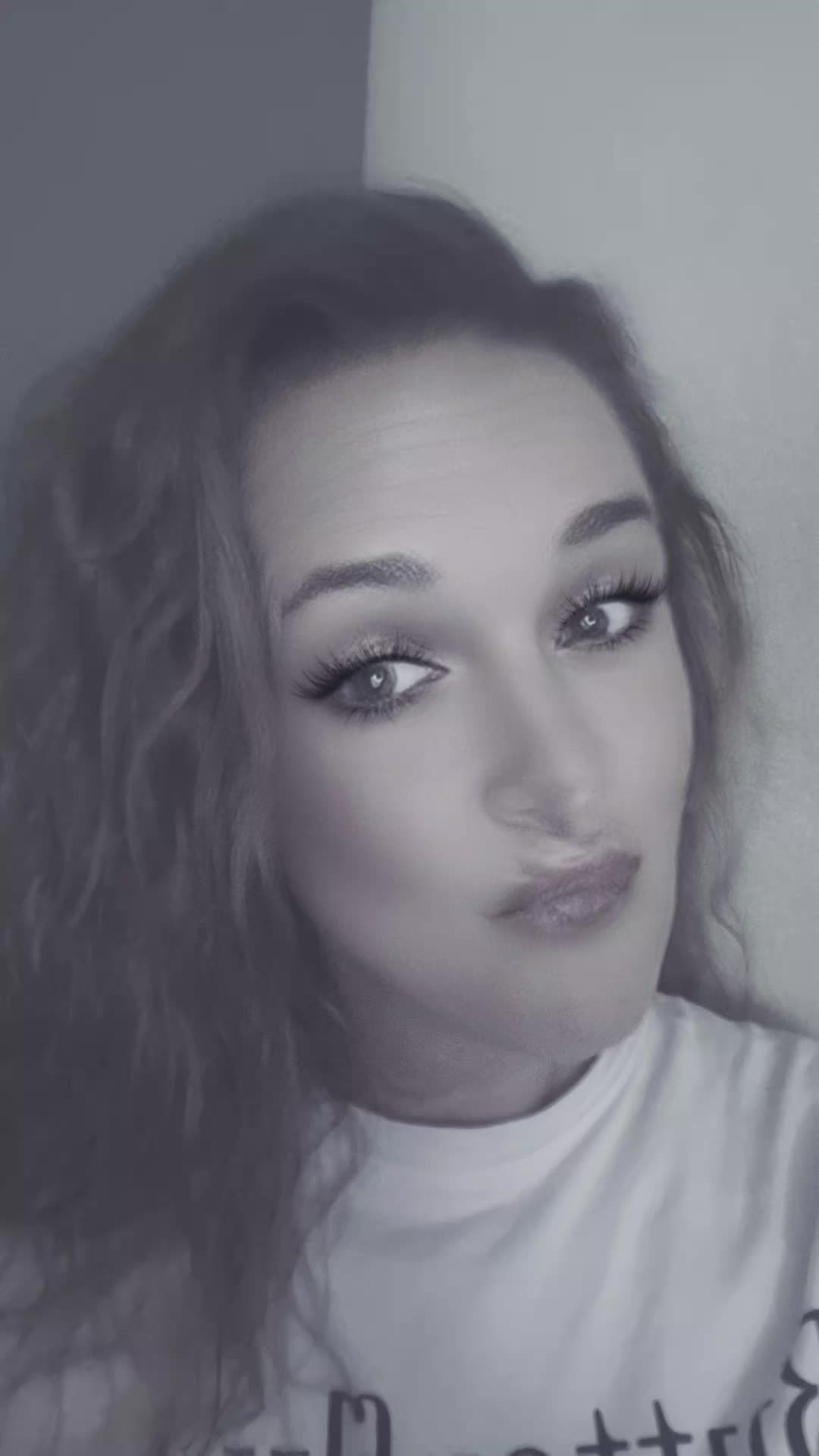@🦄