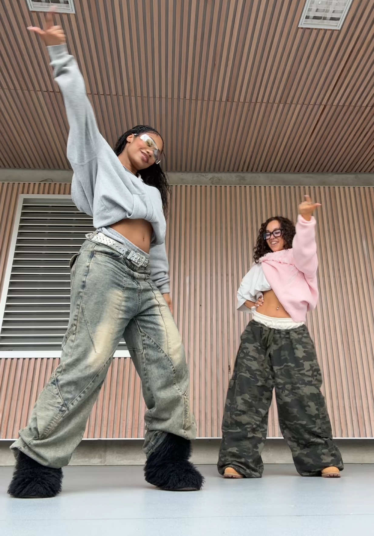 @MJENAYLA
