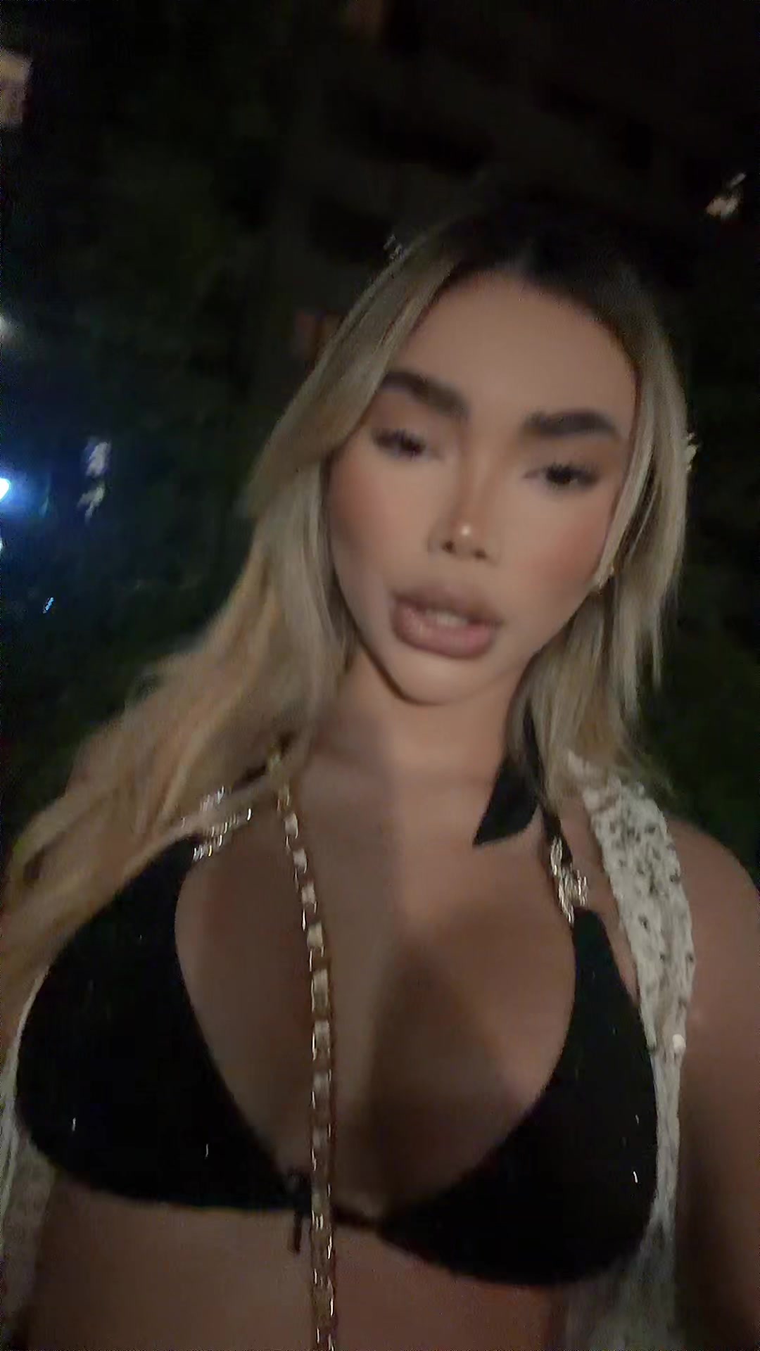 @Cami