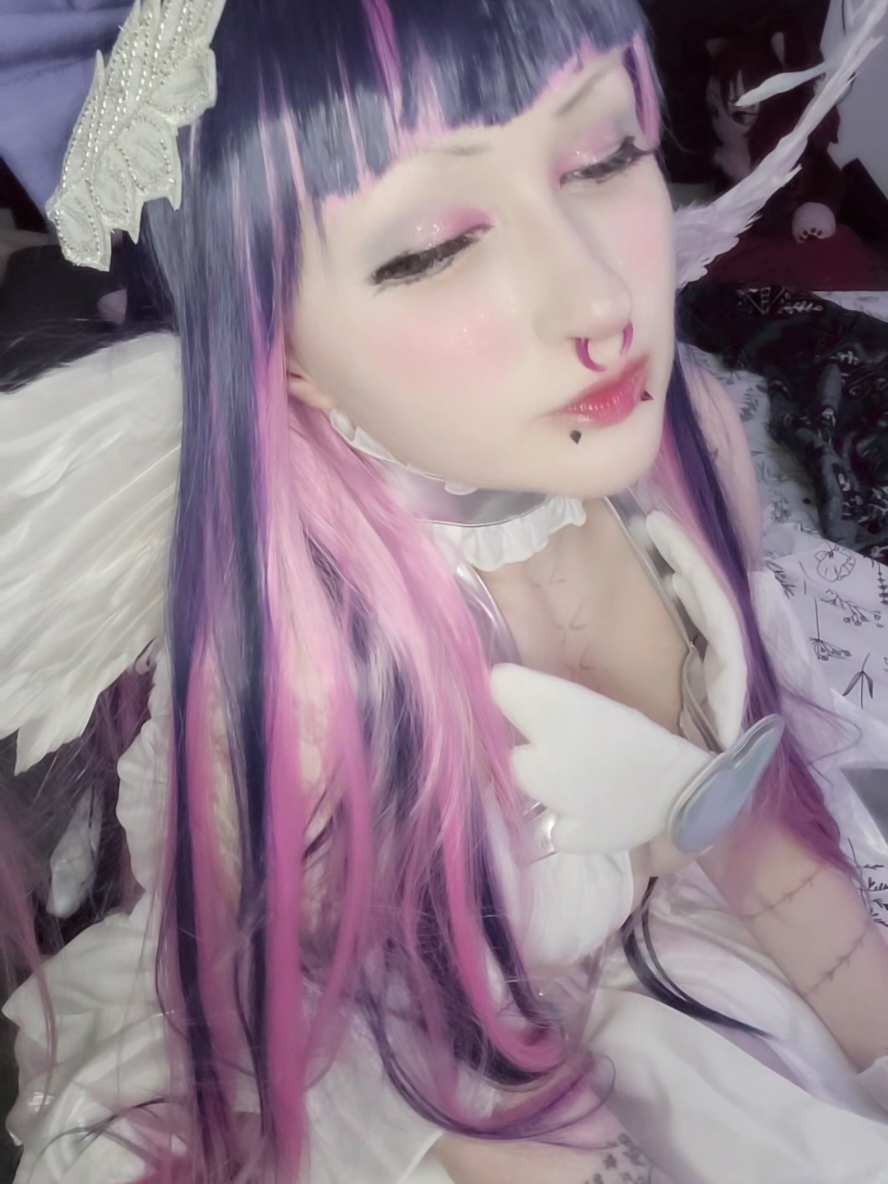 @⦻𝑲𝒊𝒕𝒕𝒚<3