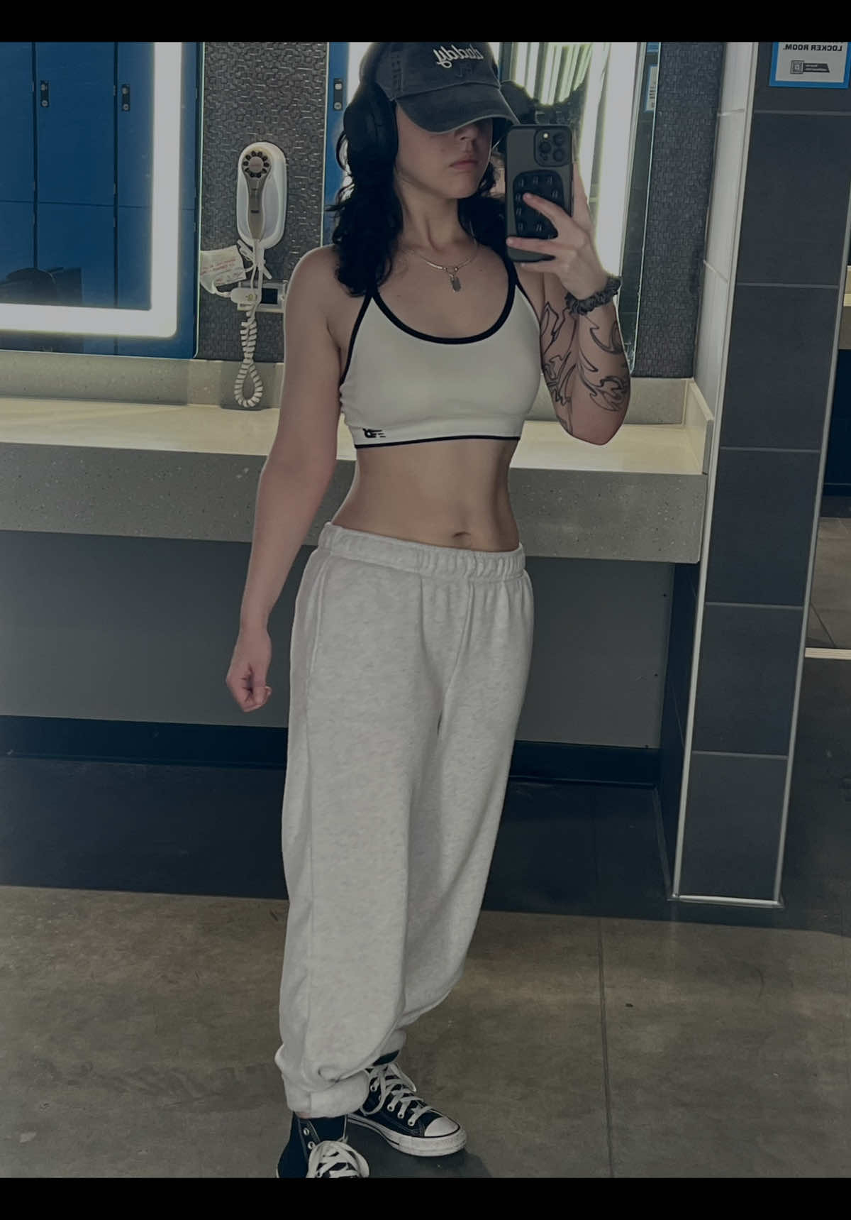 @𝔎𝔲𝔯𝔬