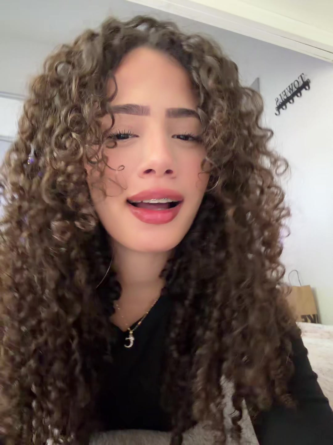@carolinarolins6