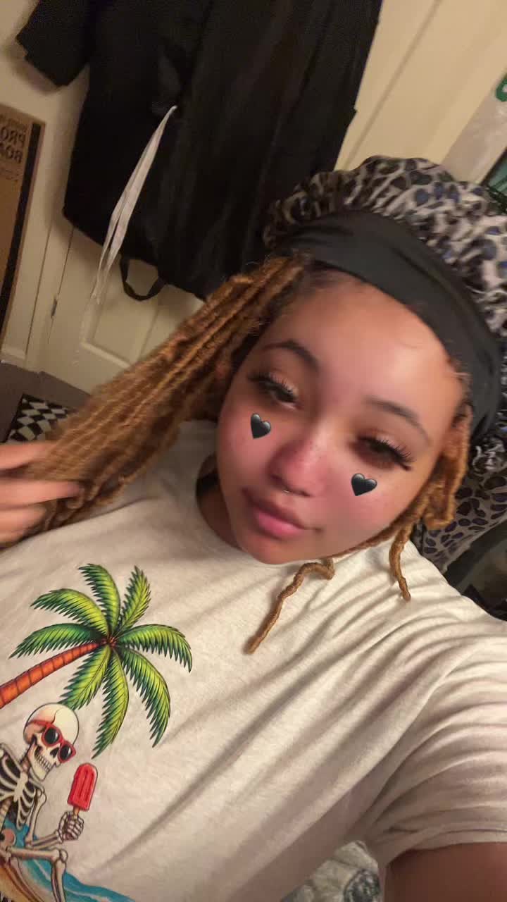 @😮💨Queen Carmen 😮💨