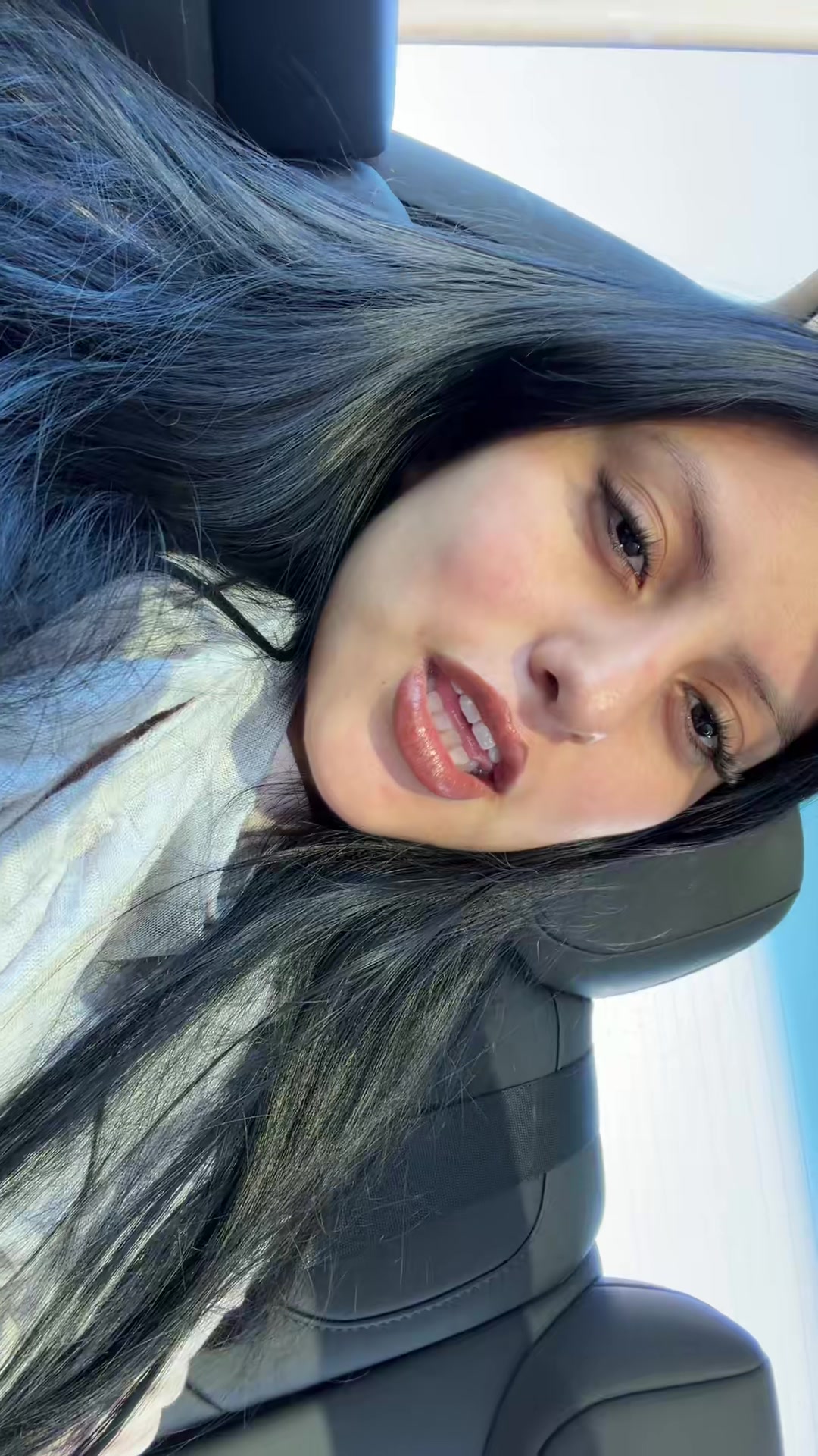@leshliandrade