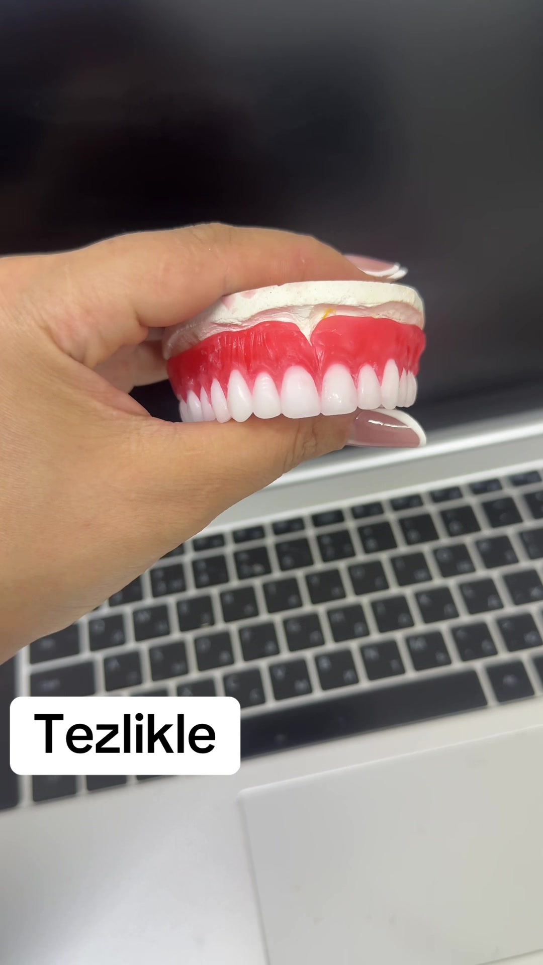 @Dentist_Günel