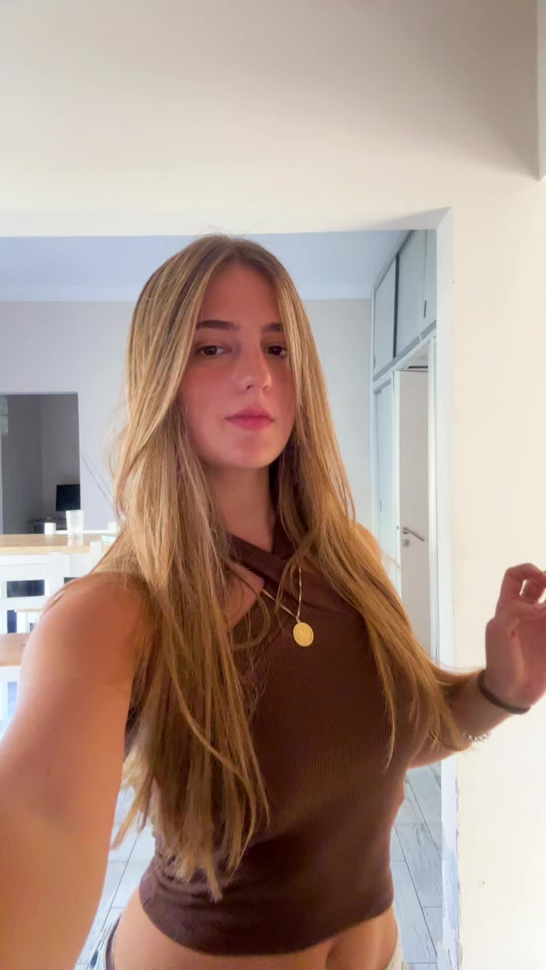@Camila