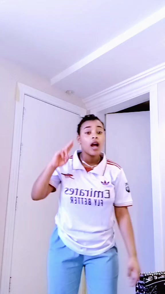 @Ťšïğïï strong women💪