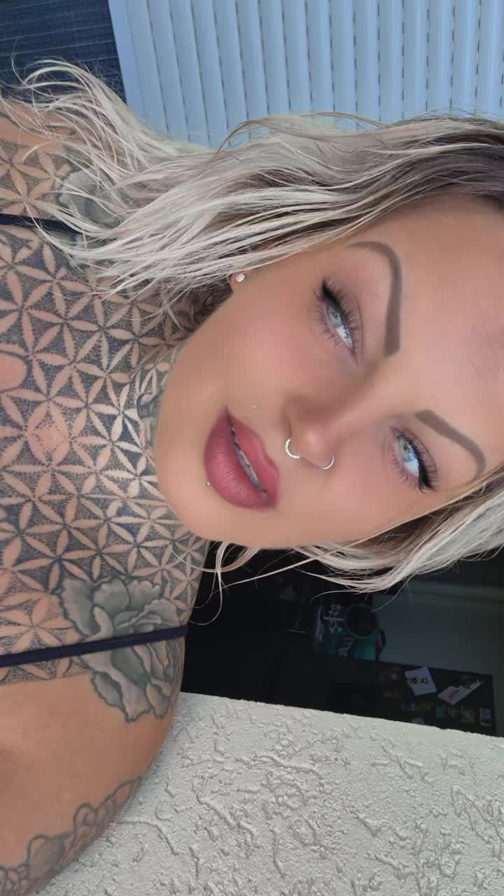 @ᗷᗩᖇᗷIᕮ 👑