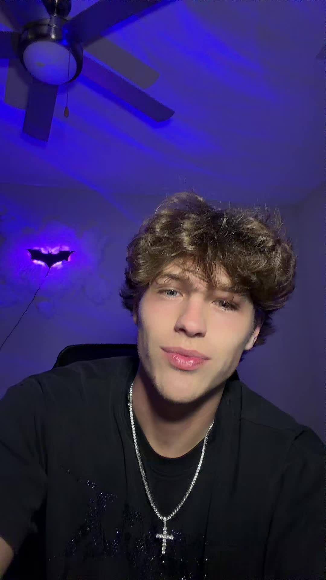 @Hayden 🖤