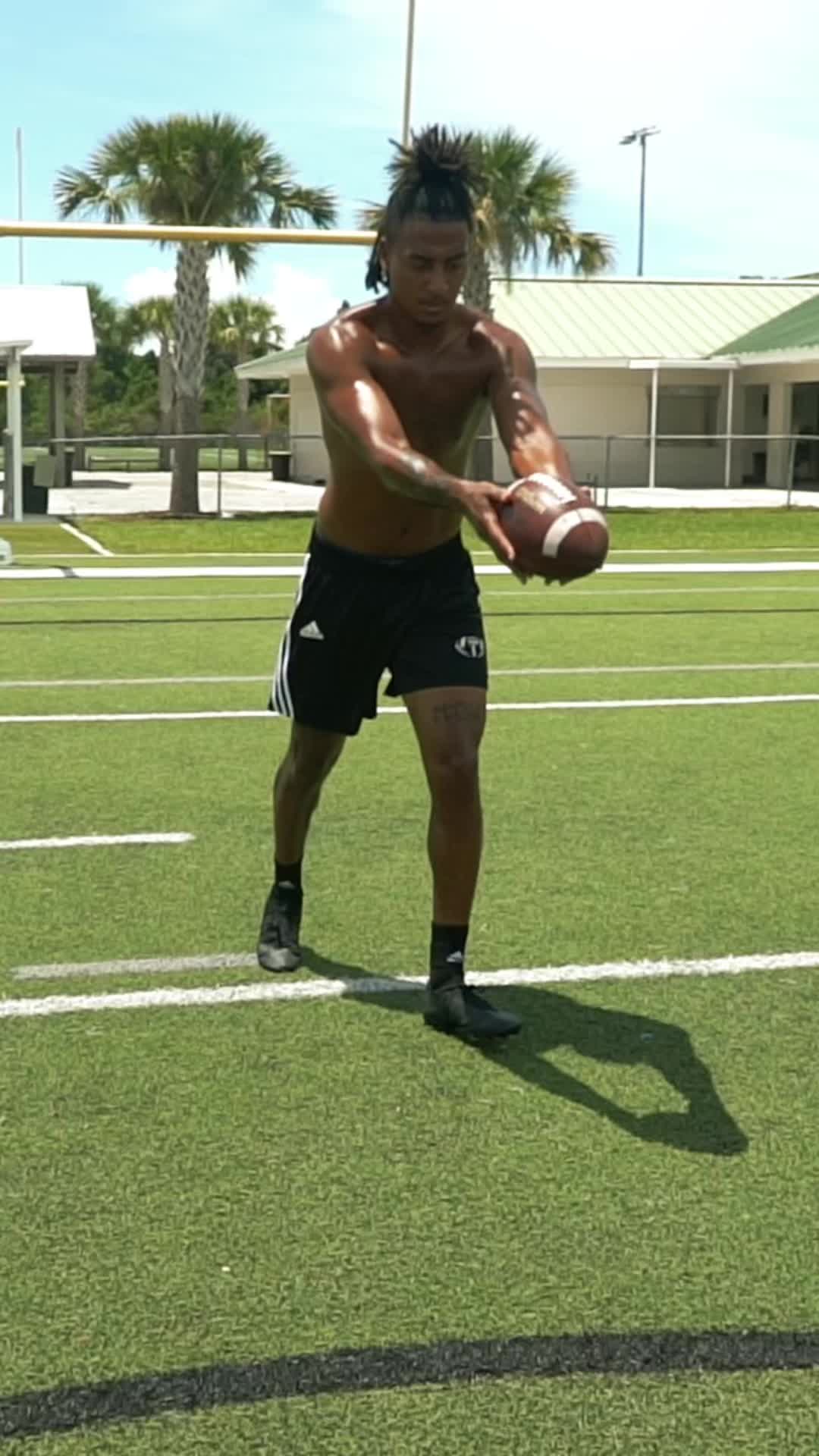 @4thDownHero - Mike Rivers