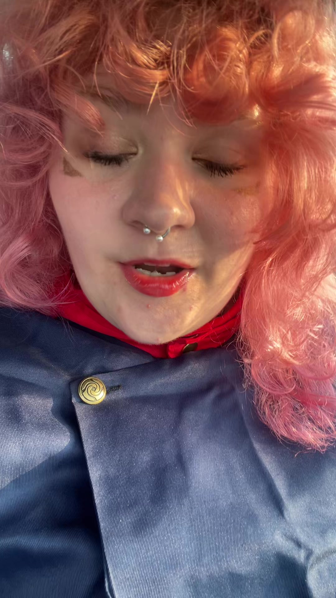 @𝓕𝓾𝔃𝔃𝔂 <3