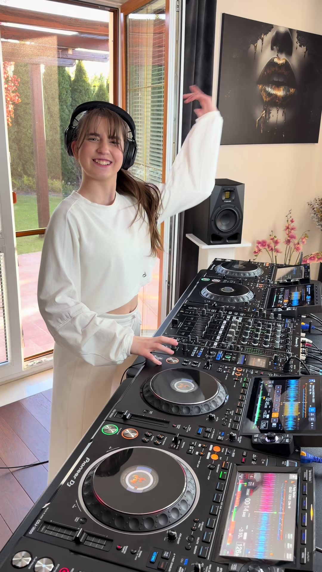 @DJ Gabi