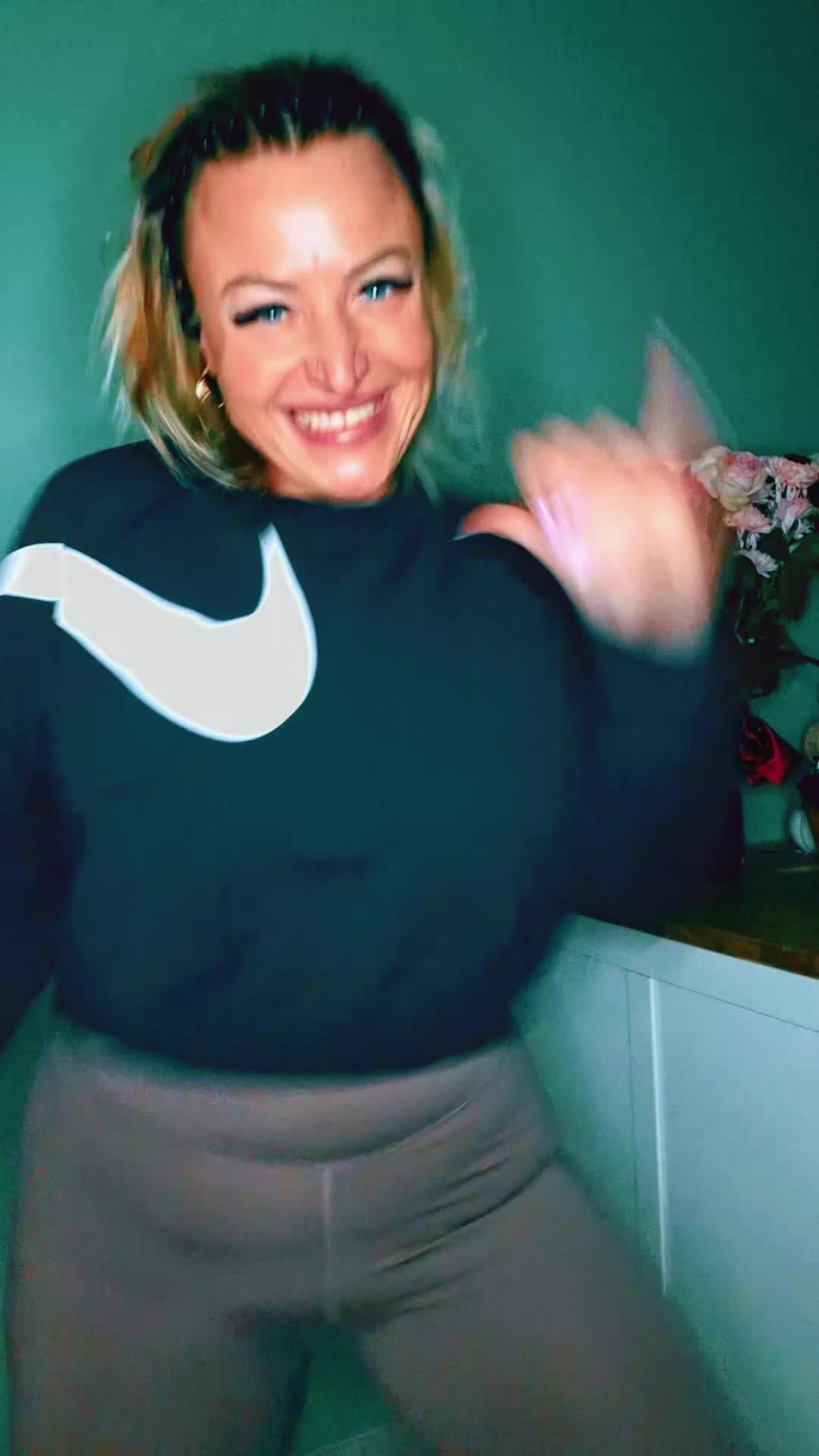 @kroliczekhop*