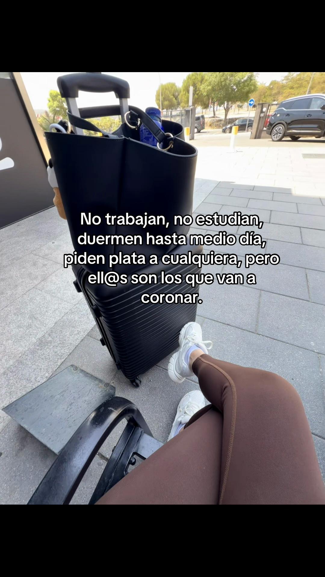 @🦦