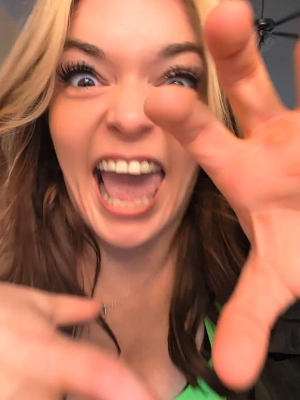 @BibbidiBobiBoo | Streamer