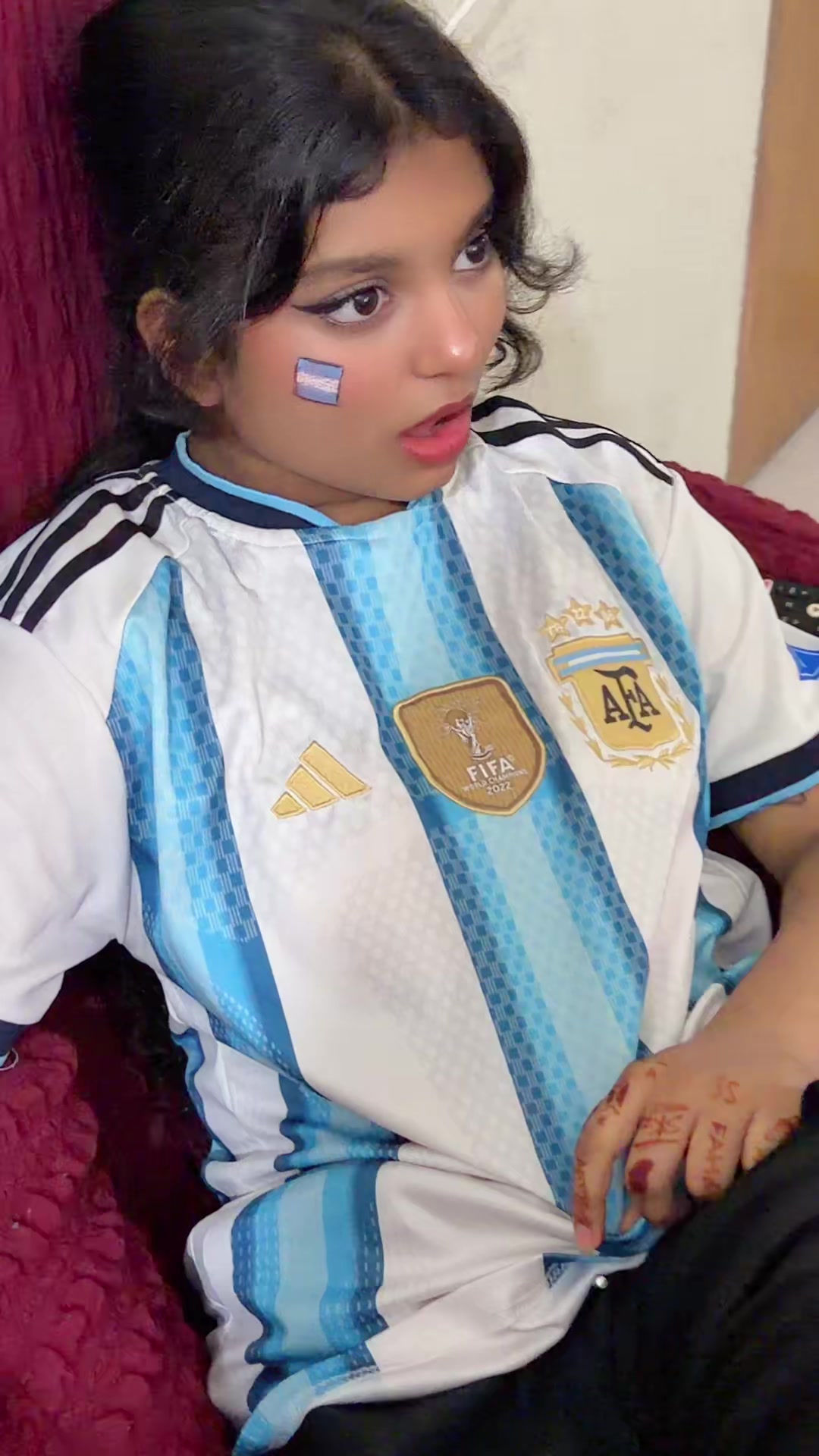 @Sara Vlogs