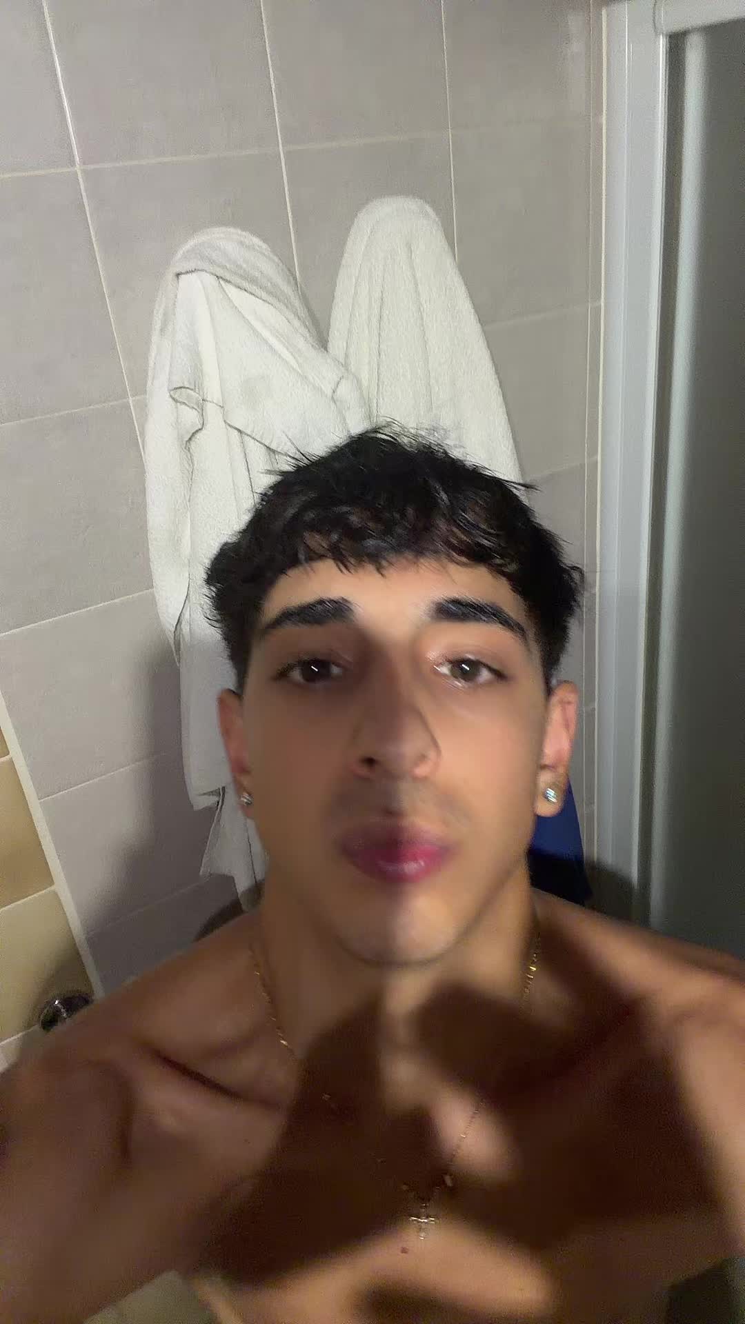 @Chrisss🌊