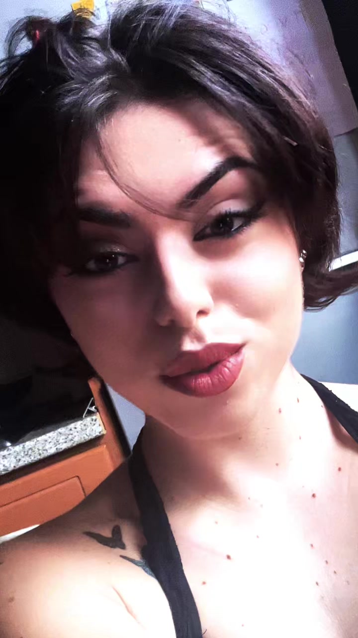 @Rosie_