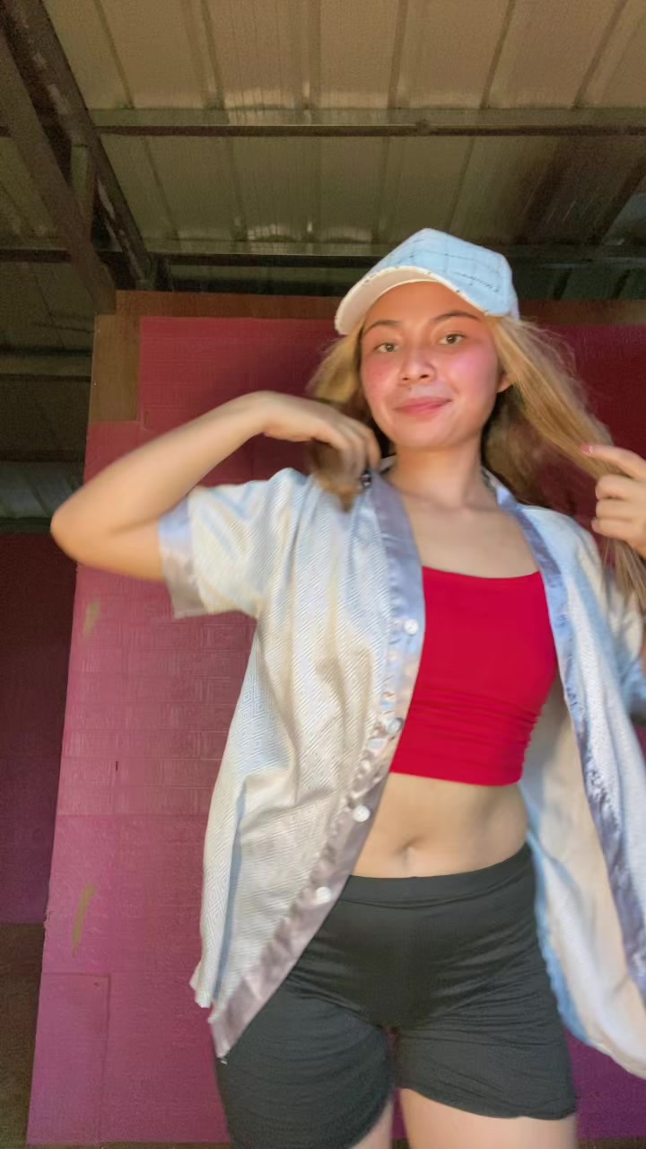 @🦋Angela💫