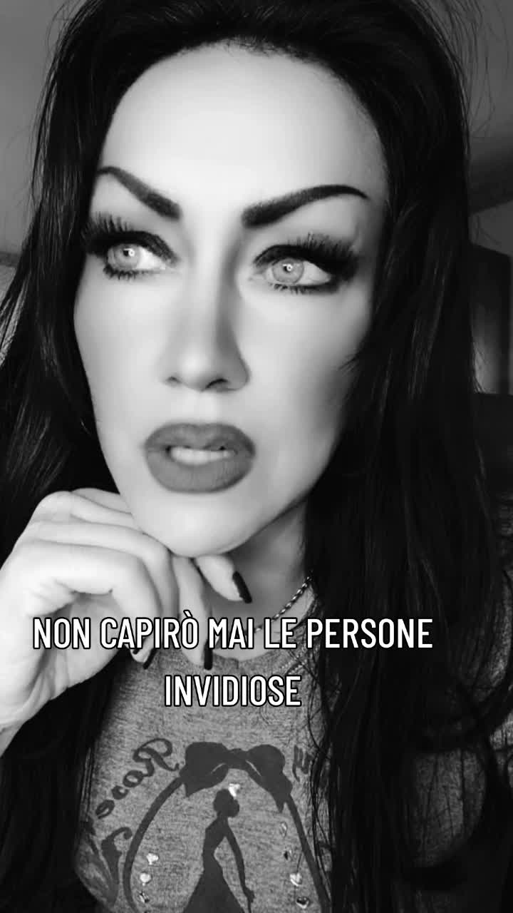 @👑Miss_Scomode_Verità👑