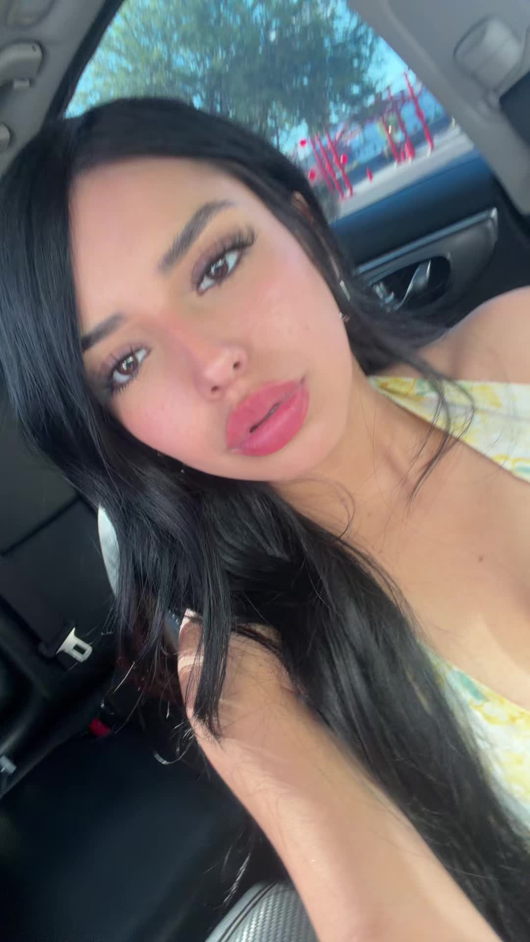 @Larissa ๐บ