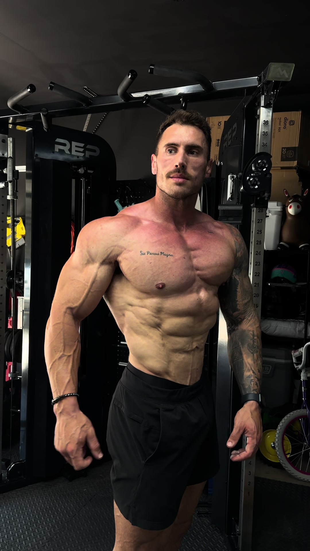 @Brady Barnes | IFBB PRO