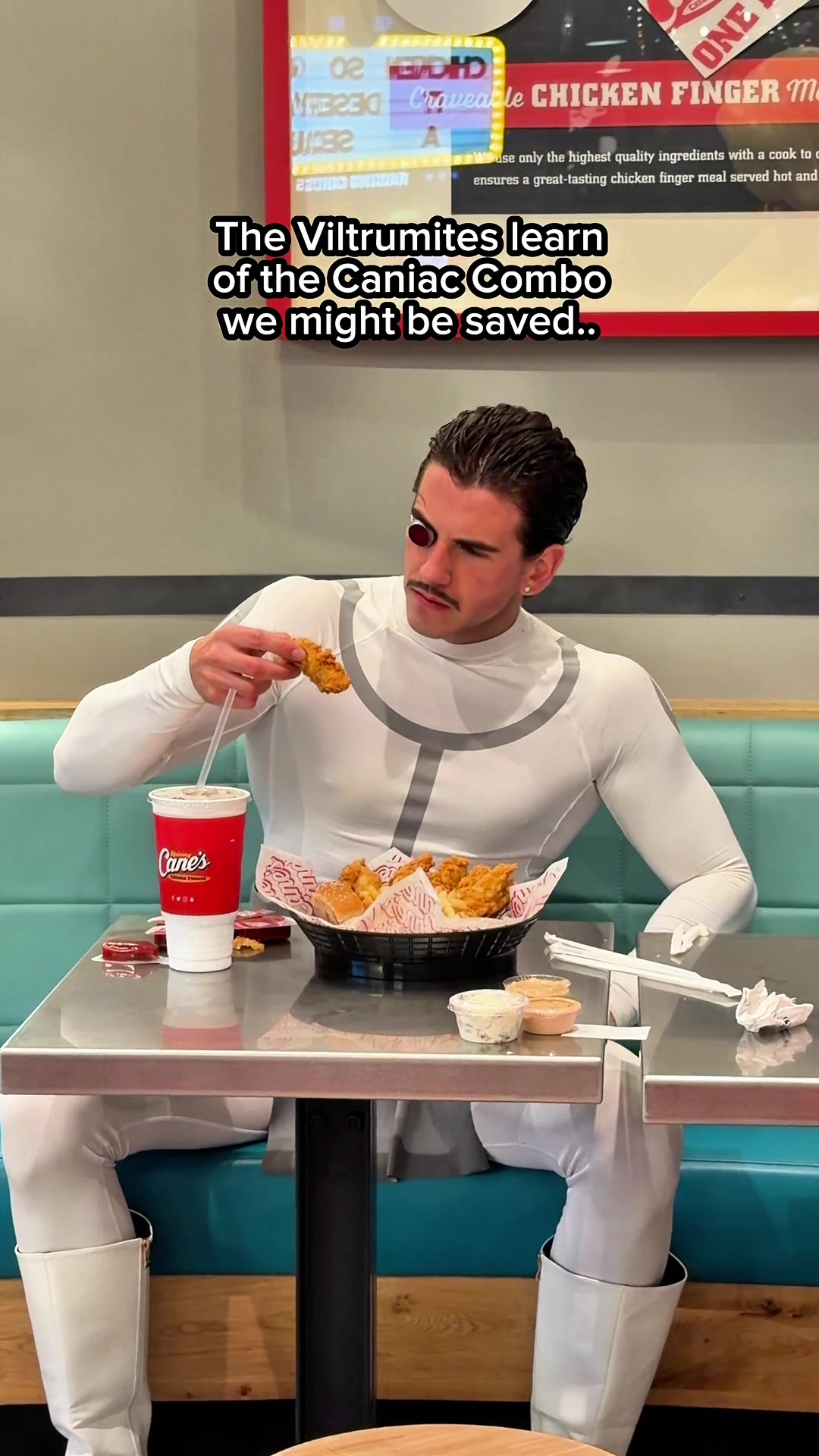 @JoestarCosplay