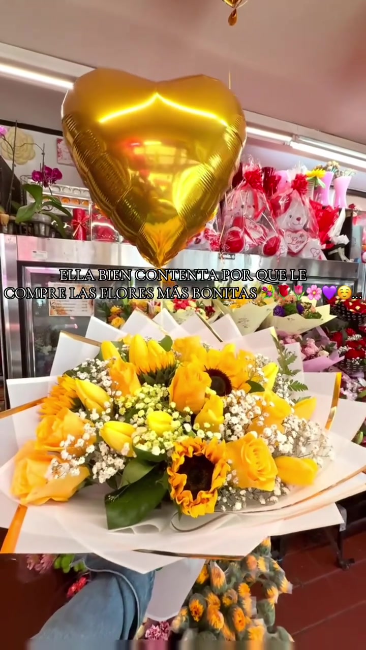 @Paola Andrea's Flowers