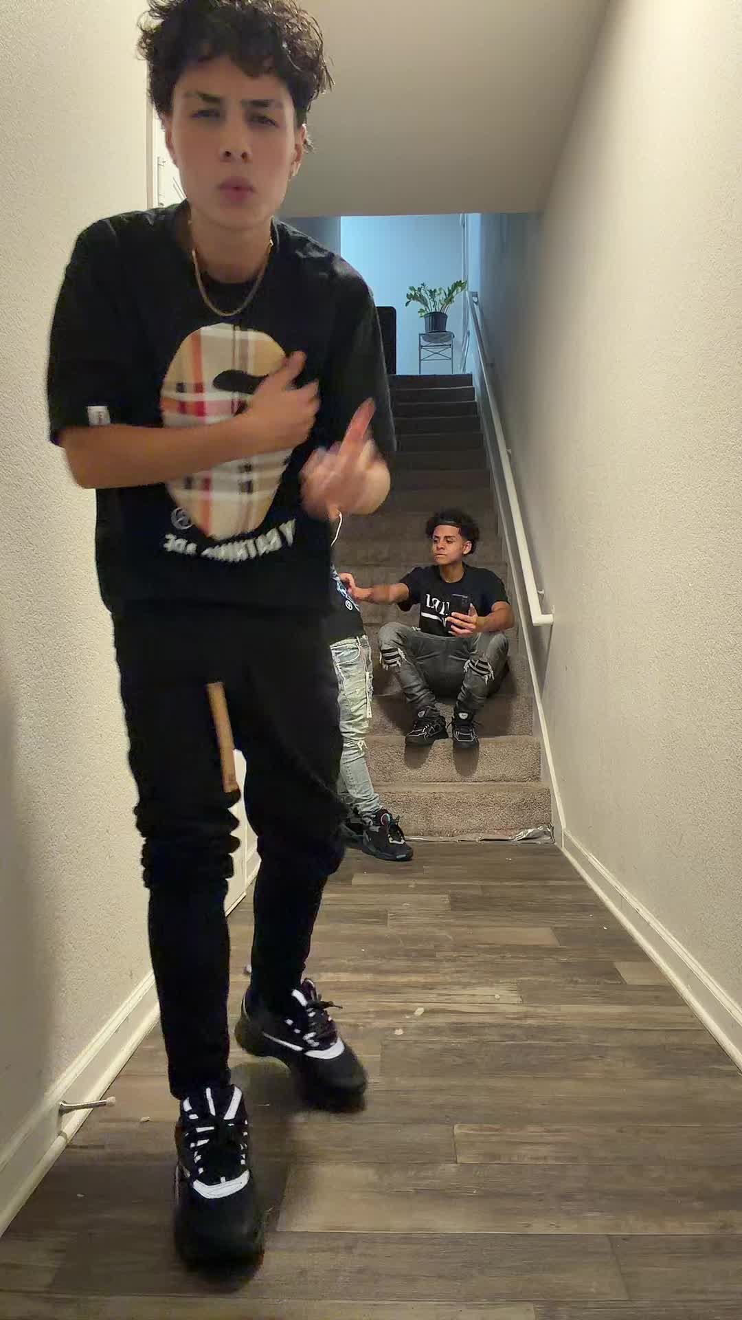 @Nando