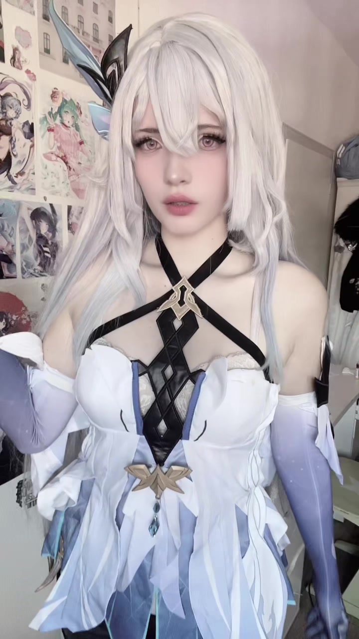 @☆*:.｡. 𝒱𝒾𝓋𝒾.｡.:*☆