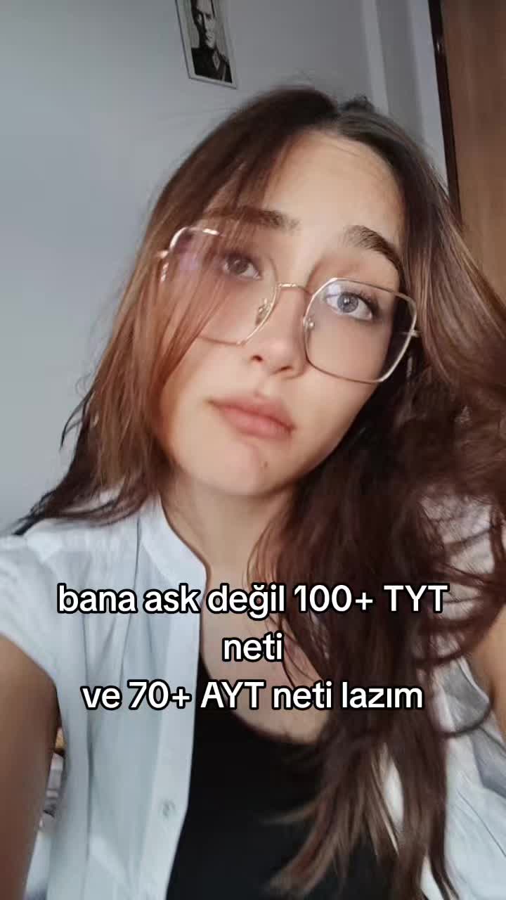 @lilyf