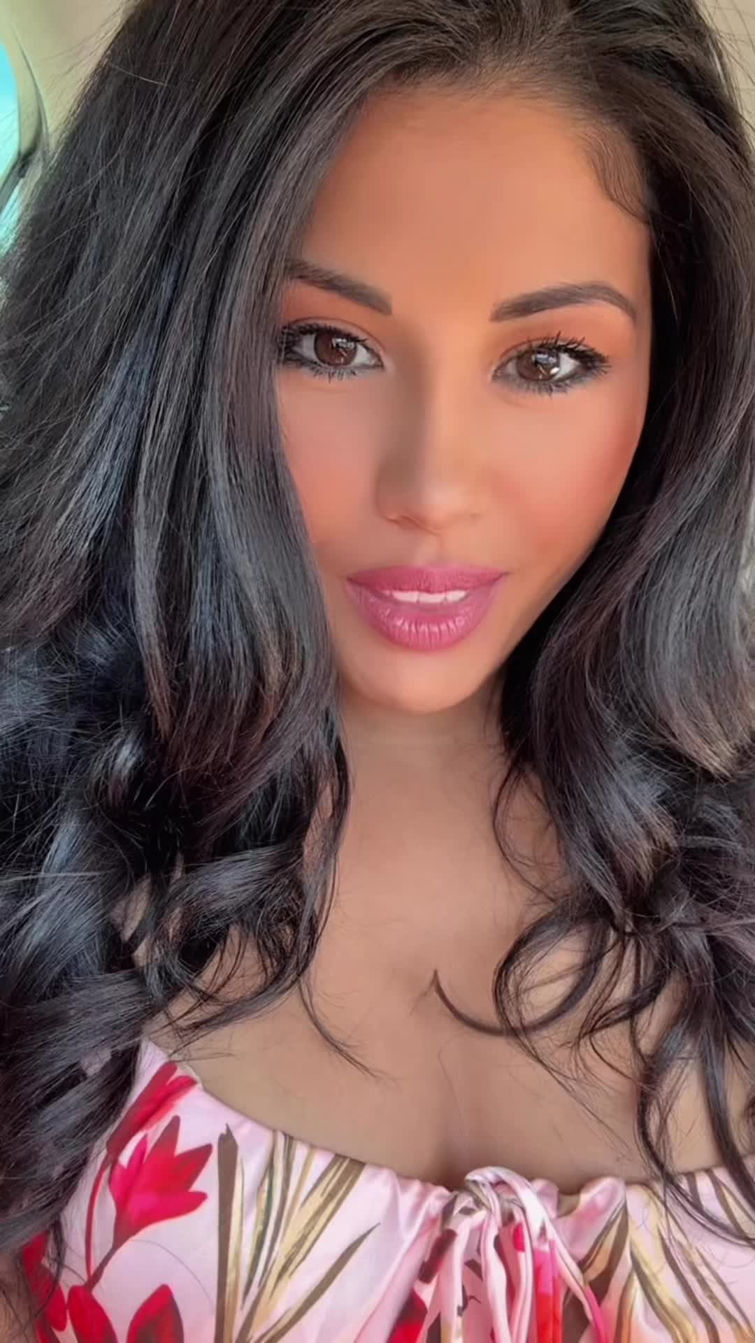 @Vivian Ralena Williams