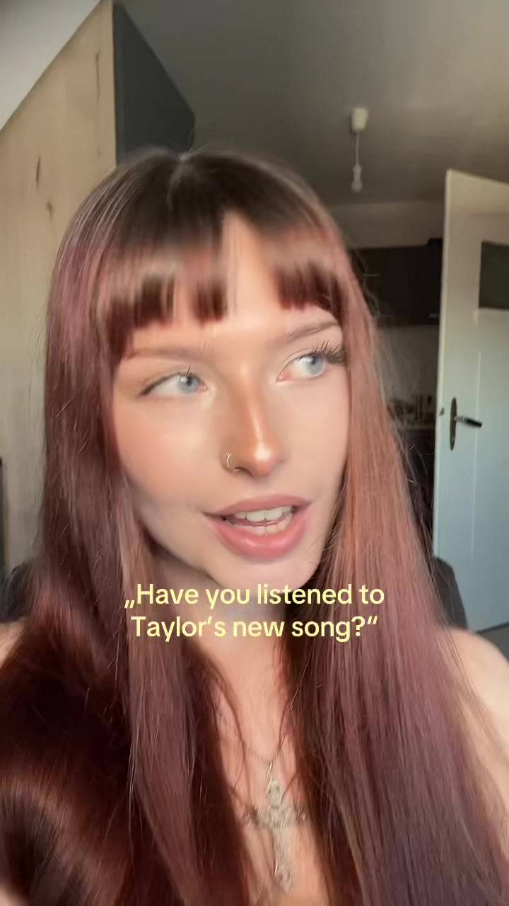 @‧₊˚✧VIV✧˚₊‧